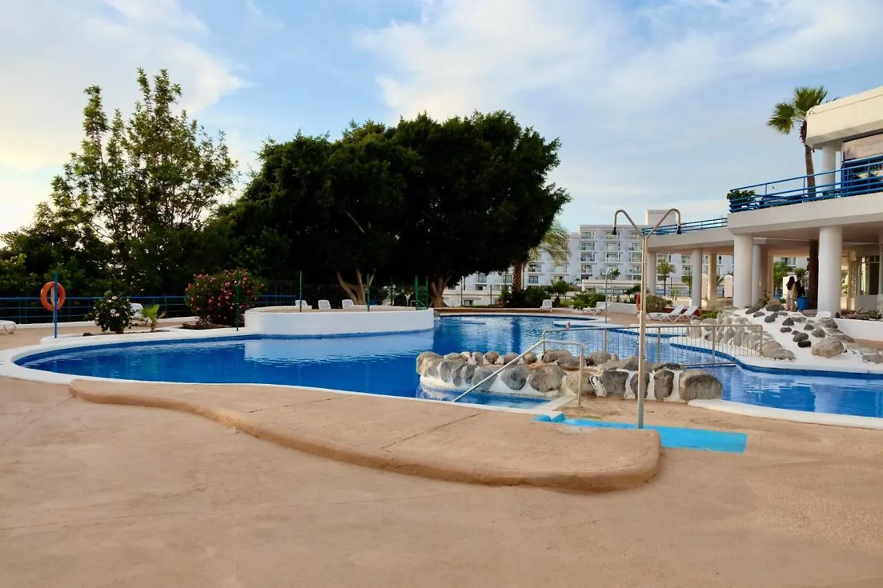 阿德耶Pleasantly Studio With A Sea View And Pool, Paraiso Del Sur 611别墅
